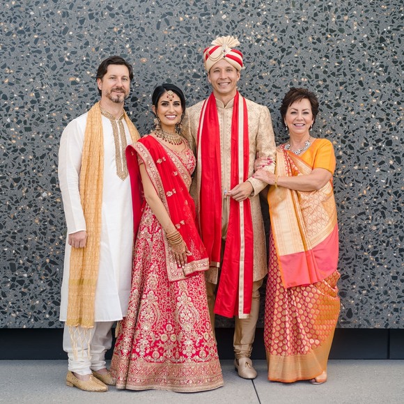 Meet your Posher, Sharon - Picture 1 of 1